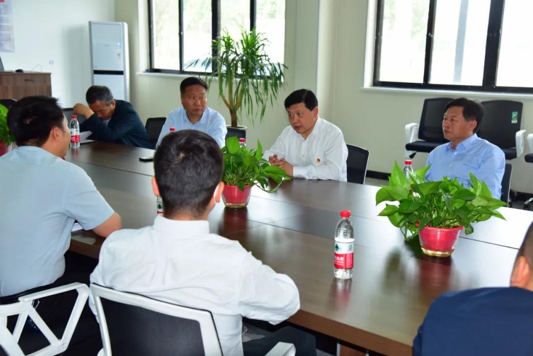 濮阳市委常委统战部部长黄旭东调研生物降解新材料产业发展情况
