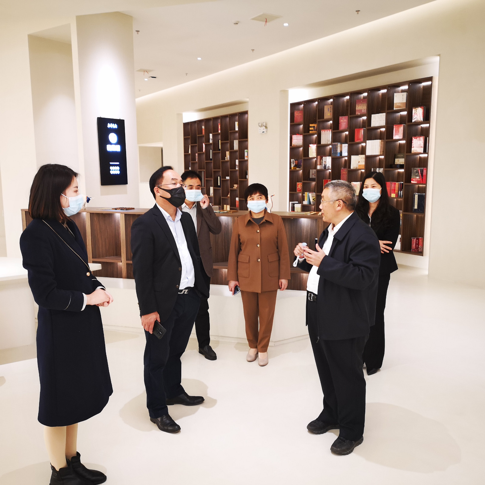 在座谈会上,王超军对车联天下发展模式和业务转型方向十分认可,他希望